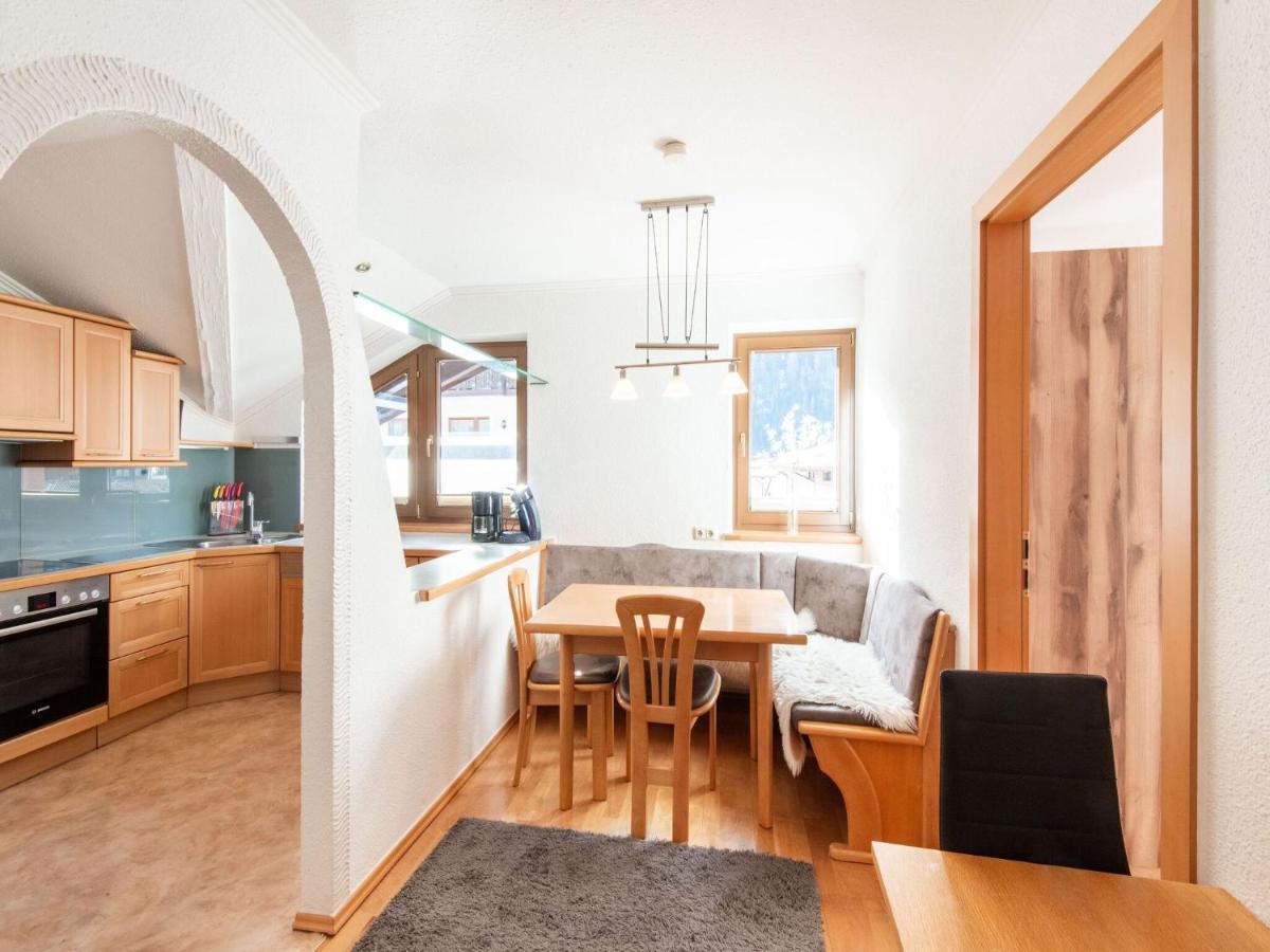 Garni Flori Villa Längenfeld Buitenkant foto