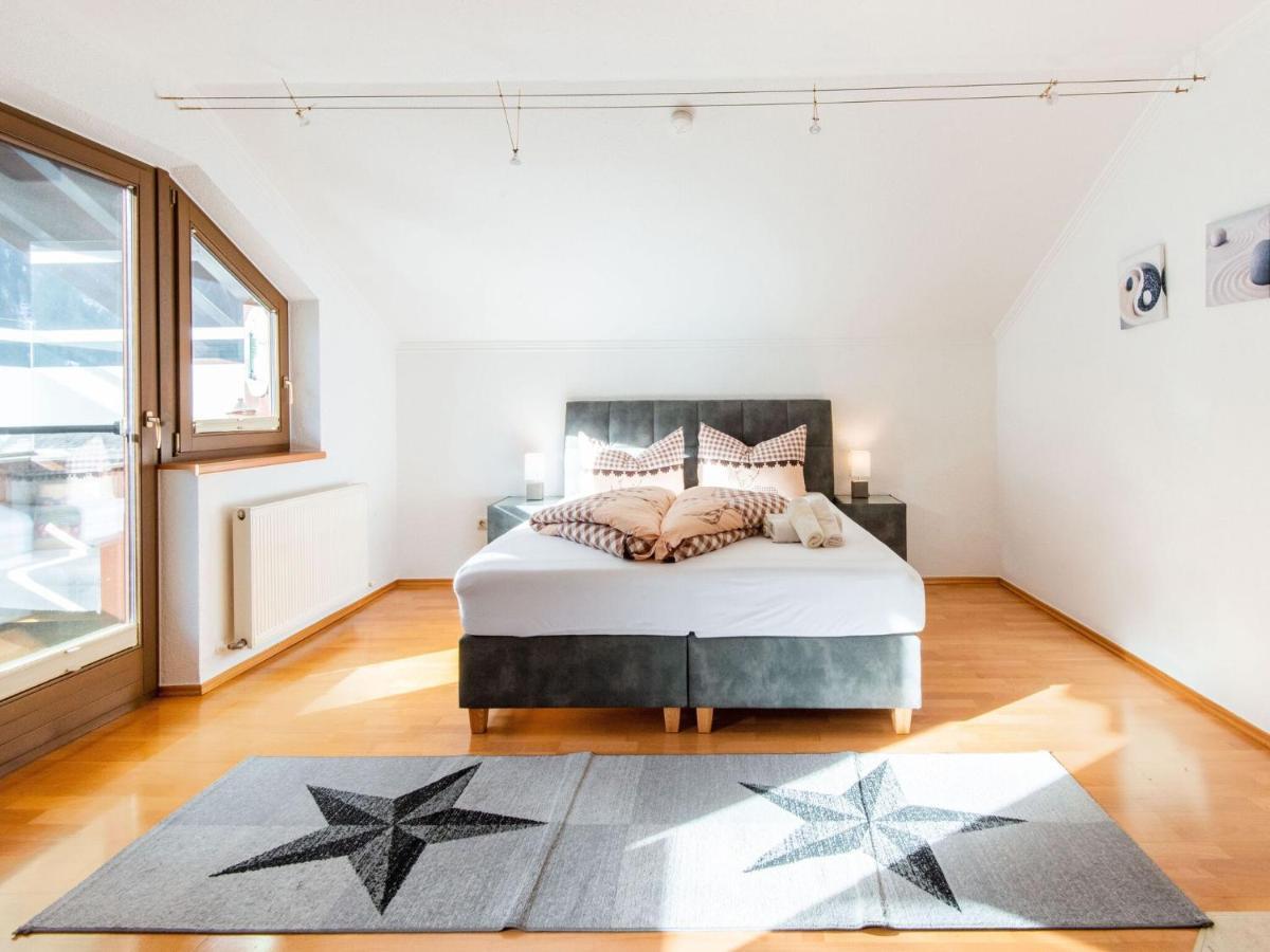 Garni Flori Villa Längenfeld Buitenkant foto