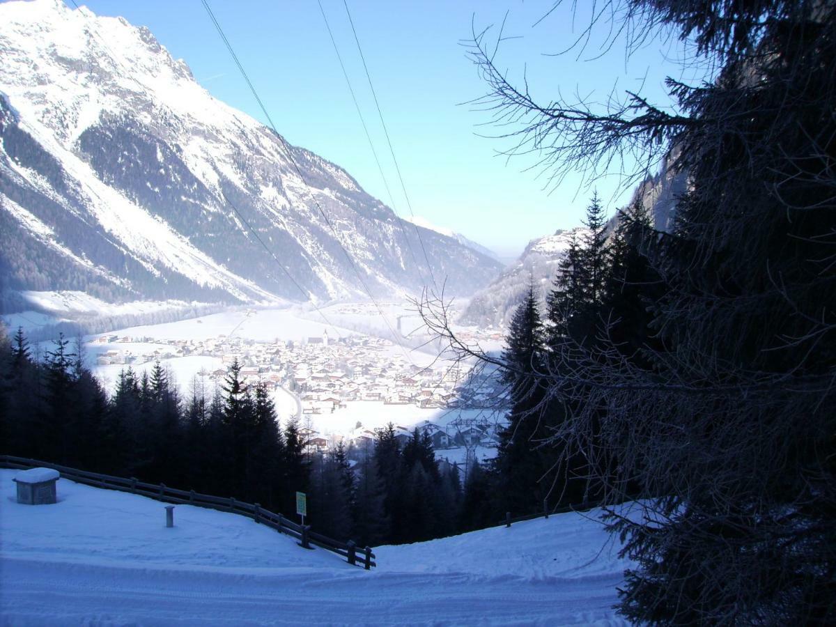 Garni Flori Villa Längenfeld Buitenkant foto